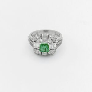 Green Emerald Diamond Ring